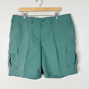 Lands’ End Green Cargo Shorts Size XL (40-42) Men's